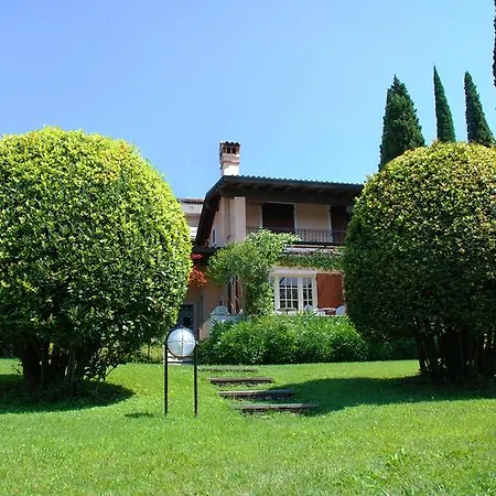 Desiree - Garda Collection Hotel
