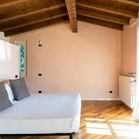 Hotel Desiree - Garda Collection