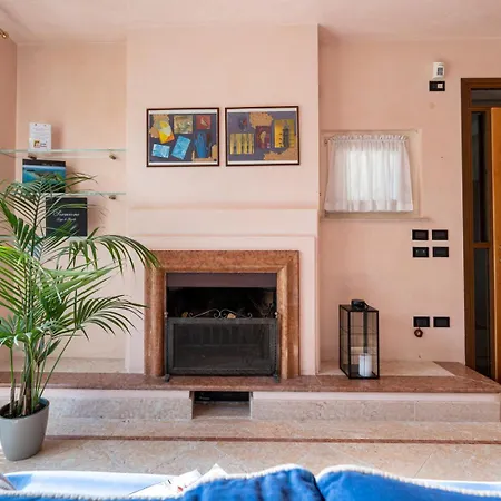 Hotel Desiree - Garda Collection 3*
