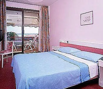 Desiree - Garda Collection Otel