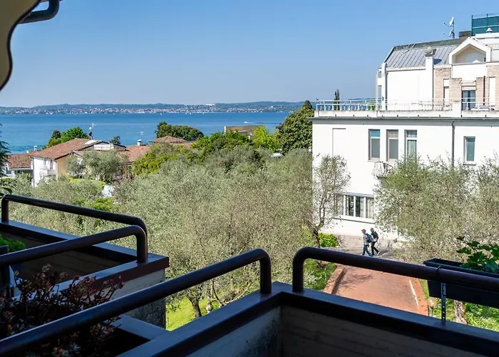 Hotel Desiree By Double Hospitality